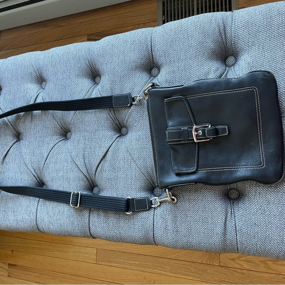 Vintage Coach Black Leather Crossbody Bag